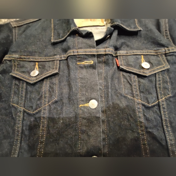 Levi's Jean Jacket Womens Medium Size Dark Blue - Picture 3 of 13
